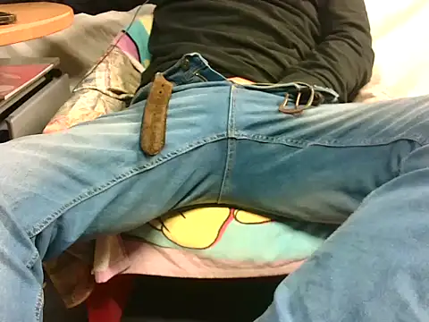 Giulio35 Pika online show from November 2025 05:41:02 AM