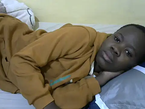 hey its andreana online show from December 2024 03:18:02 AM