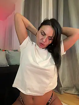 Snapshot of KimKelly13 chatting on March 2025 06:01:02 PM KimKelly13 online show from March 2025 06:01:02 PM