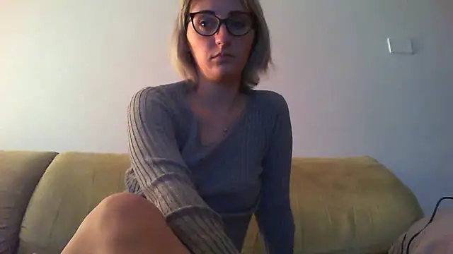 Snapshot of sexy_blondie92 chatting on January 2025 10:24:01 PM sexy blondie92 online show from January 2025 10:24:01 PM