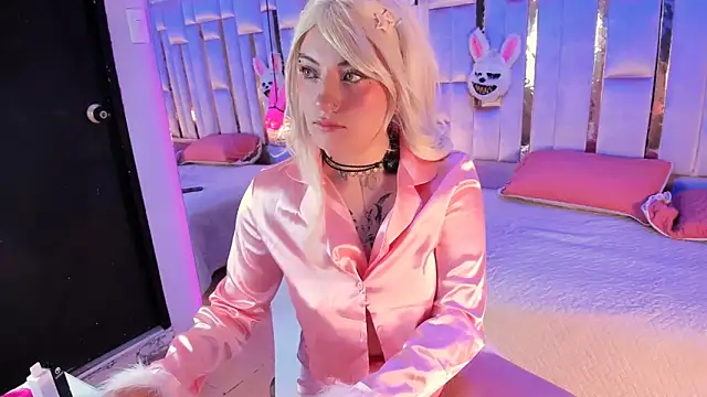 Broklinwhite  online show from April 2026 02:33:01 PM