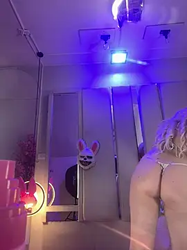 Broklinwhite  online show from June 2026 01:02:02 PM