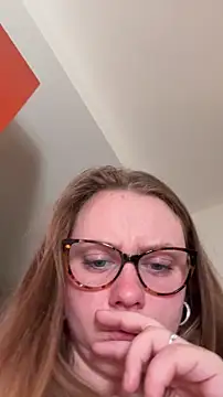 chloetarducci online show from February 2026 08:03:02 PM