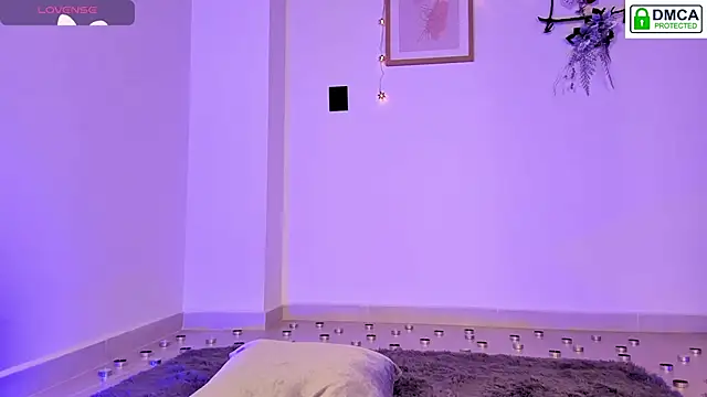 Snapshot of Lilabril chatting on December 2025 03:05:01 PM Lilabril online show from December 2025 03:05:01 PM