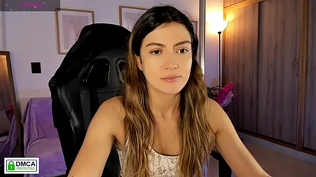 Lilabril online show from May 2026 02:46:01 PM