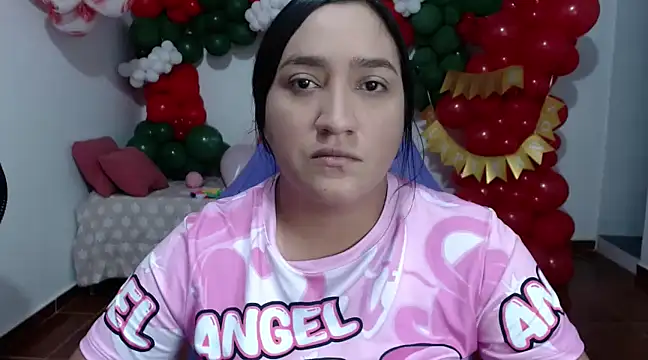 Saracutee1 online show from December 2024 03:53:02 PM