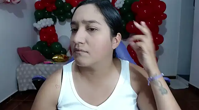 Saracutee1 online show from December 2024 04:02:02 PM