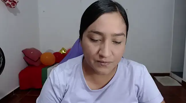 Saracutee1 online show from January 2025 05:18:02 PM