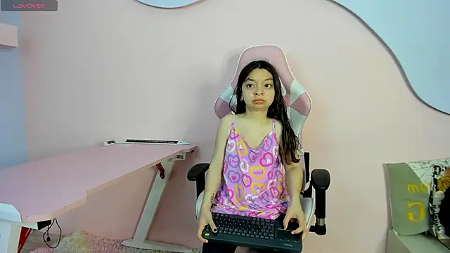 CharlotteMuller online show from November 2025 08:51:01 PM