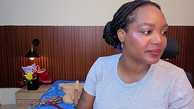 chanel brunette online show from April 2026 06:27:01 PM