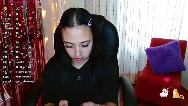 AmberGoddess  online show from November 2025 10:25:01 PM