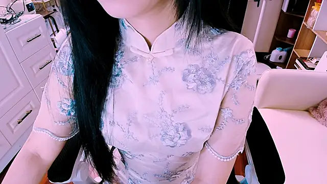 Snapshot of Lee_Mi chatting on February 2026 03:51:02 PM Lee Mi online show from February 2026 03:51:02 PM