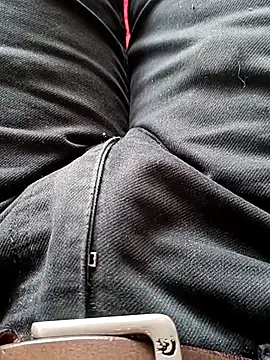 HeftyTheory7 online show from November 2025 08:03:02 AM