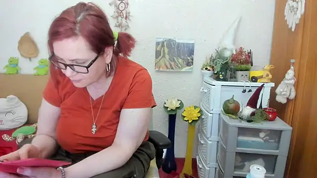 Snapshot of PlayfullMature chatting on March 2025 09:56:01 PM PlayfullMature online show from March 2025 09:56:01 PM