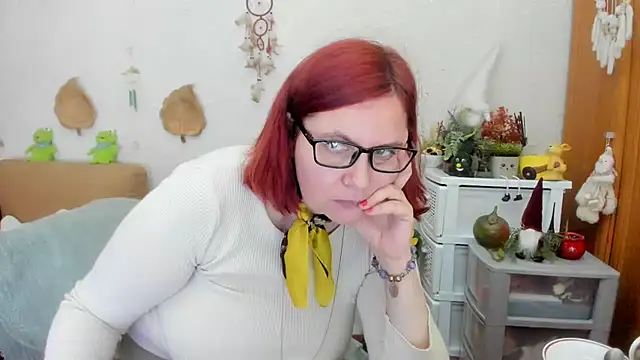 Snapshot of PlayfullMature chatting on March 2025 10:55:01 AM PlayfullMature online show from March 2025 10:55:01 AM