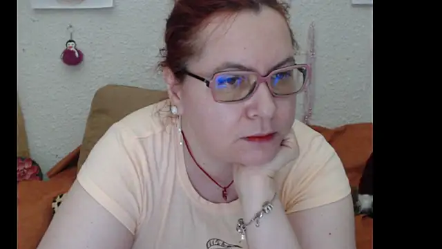 Snapshot of PlayfullMature chatting on October 2025 10:19:02 AM PlayfullMature online show from October 2025 10:19:02 AM