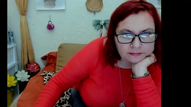 Snapshot of PlayfullMature chatting on October 2025 03:14:02 PM PlayfullMature online show from October 2025 03:14:02 PM