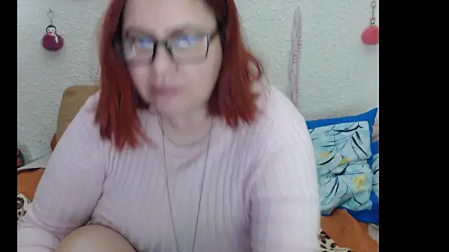 Snapshot of PlayfullMature chatting on November 2025 10:26:01 AM PlayfullMature online show from November 2025 10:26:01 AM