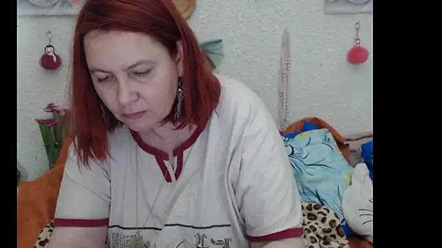 Snapshot of PlayfullMature chatting on November 2025 01:17:02 PM PlayfullMature online show from November 2025 01:17:02 PM