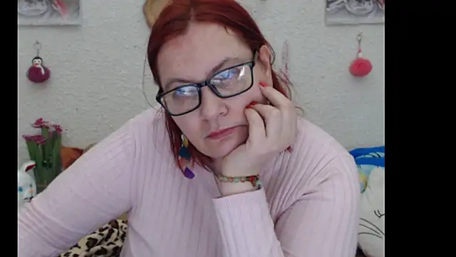 Snapshot of PlayfullMature chatting on November 2025 05:02:01 PM PlayfullMature online show from November 2025 05:02:01 PM