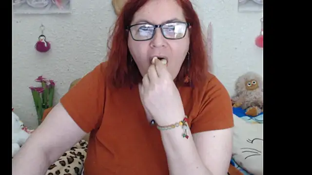 Snapshot of PlayfullMature chatting on November 2025 09:02:01 PM PlayfullMature online show from November 2025 09:02:01 PM