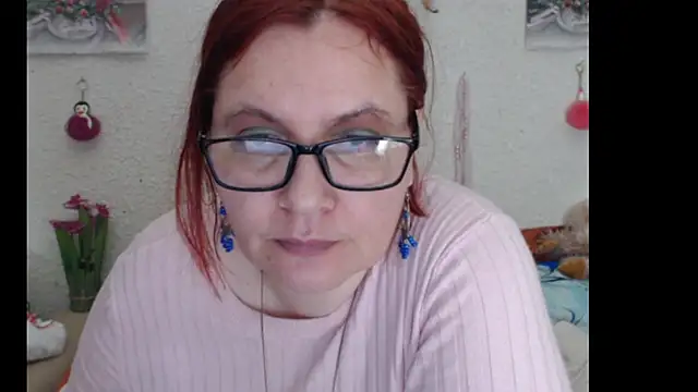 Snapshot of PlayfullMature chatting on November 2025 07:13:02 PM PlayfullMature online show from November 2025 07:13:02 PM