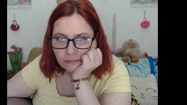 Snapshot of PlayfullMature chatting on December 2025 09:31:02 PM PlayfullMature online show from December 2025 09:31:02 PM