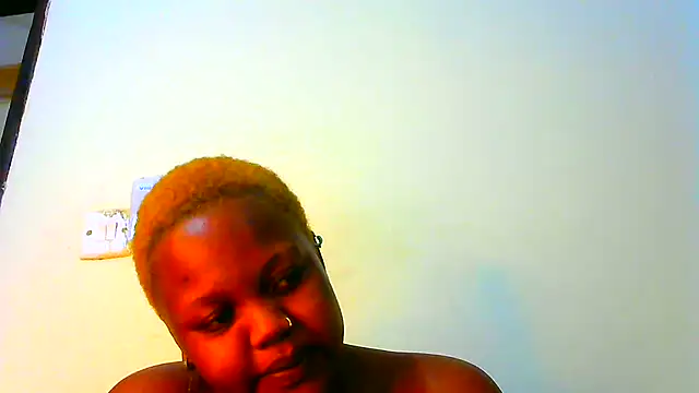 Snapshot of queennapal chatting on November 2025 09:47:01 PM queennapal online show from November 2025 09:47:01 PM