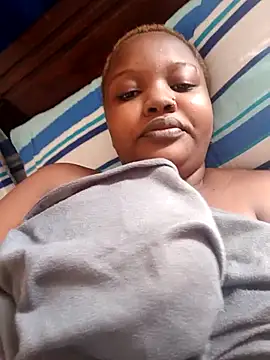 Snapshot of queennapal chatting on April 2026 10:29:01 AM queennapal online show from April 2026 10:29:01 AM