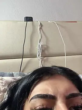 Snapshot of ThickerThanYoBitch chatting on September 2025 01:34:02 PM ThickerThanYoBitch online show from September 2025 01:34:02 PM