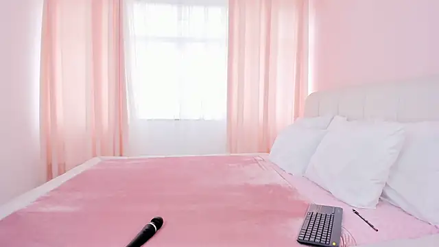 camila  joy online show from December 2024 06:28:01 PM