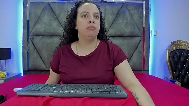 Snapshot of Danielaandximena chatting on December 2024 02:53:02 AM Danielaandximena online show from December 2024 02:53:02 AM