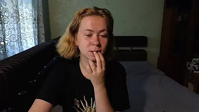 Riley Roo online show from July 2026 06:07:01 AM