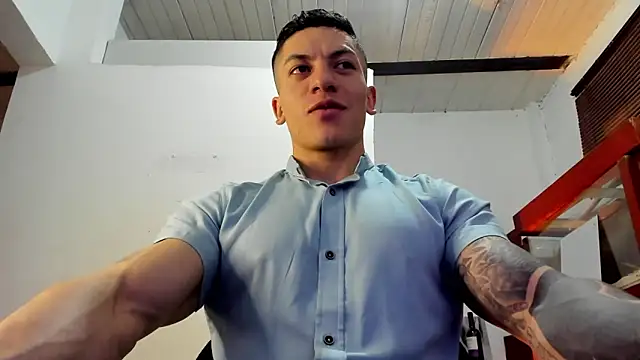 Snapshot of aquiles_51 chatting on October 2025 07:04:02 PM aquiles 51 online show from October 2025 07:04:02 PM