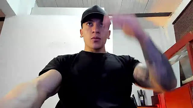 Snapshot of aquiles_51 chatting on November 2025 02:57:02 PM aquiles 51 online show from November 2025 02:57:02 PM