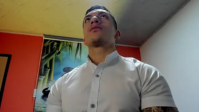 Snapshot of aquiles_51 chatting on November 2025 04:49:01 PM aquiles 51 online show from November 2025 04:49:01 PM