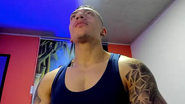 Snapshot of aquiles_51 chatting on November 2025 01:55:02 PM aquiles 51 online show from November 2025 01:55:02 PM