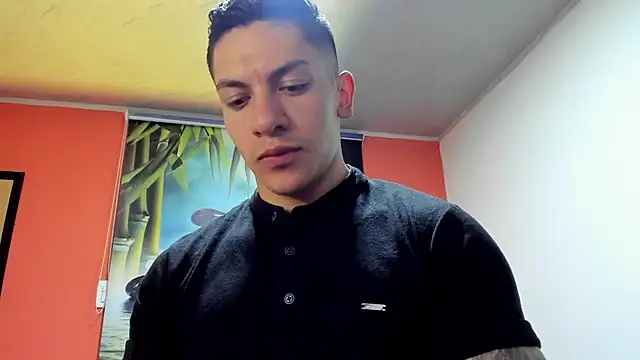 Snapshot of aquiles_51 chatting on November 2025 04:51:02 PM aquiles 51 online show from November 2025 04:51:02 PM