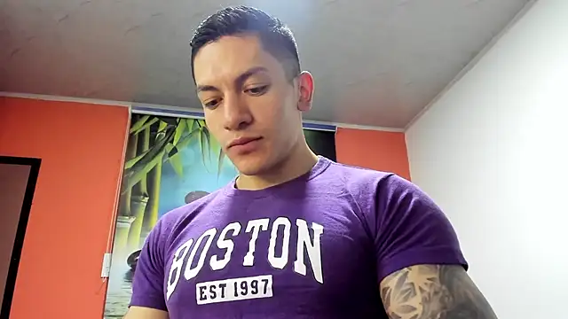 Snapshot of aquiles_51 chatting on November 2025 02:54:01 PM aquiles 51 online show from November 2025 02:54:01 PM