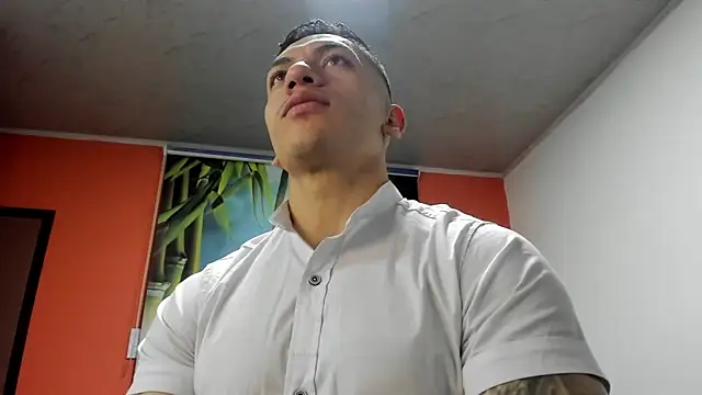 Snapshot of aquiles_51 chatting on December 2025 01:05:02 PM aquiles 51 online show from December 2025 01:05:02 PM