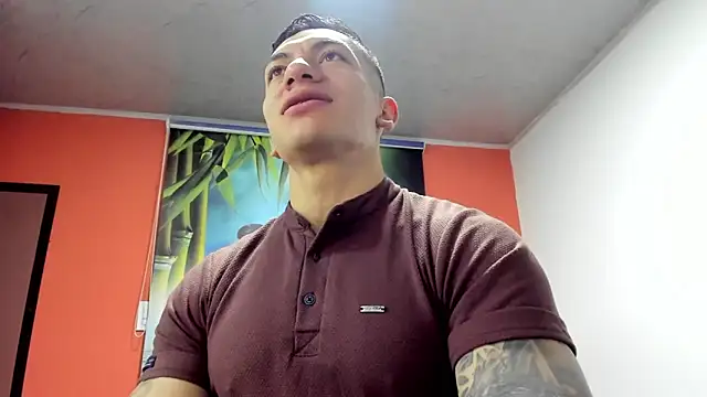 Snapshot of aquiles_51 chatting on December 2025 12:25:01 PM aquiles 51 online show from December 2025 12:25:01 PM