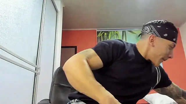 aquiles 51 online show from March 2026 07:19:02 PM