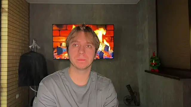 kiopiggy online show from December 2025 03:30:02 PM