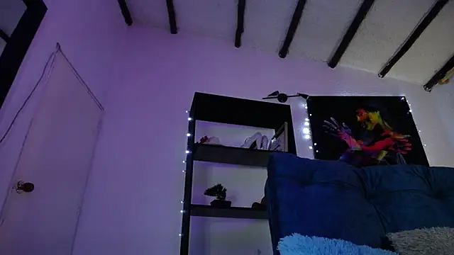 IsaBaileys  online show from January 2025 07:10:01 PM