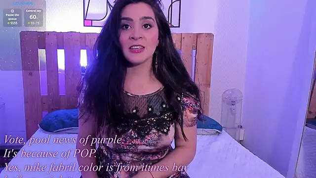 emily amaya online show from April 2026 08:15:01 PM