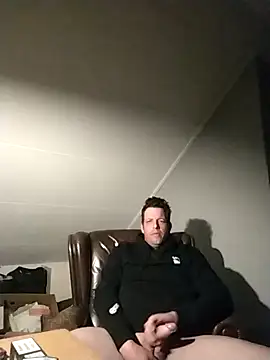 Knuffelstaaf123 online show from March 2026 09:21:02 PM