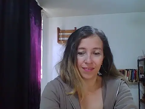 Snapshot of charlott_ponce chatting on October 2025 06:30:02 PM charlott ponce online show from October 2025 06:30:02 PM