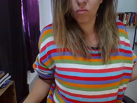 Snapshot of charlott_ponce chatting on November 2025 07:58:01 PM charlott ponce online show from November 2025 07:58:01 PM