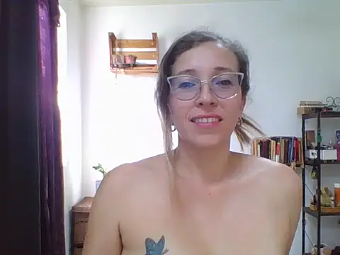 Snapshot of charlott_ponce chatting on December 2025 07:21:02 PM charlott ponce online show from December 2025 07:21:02 PM