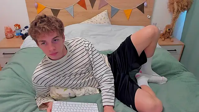 Fandi 777 online show from April 2026 11:18:02 AM